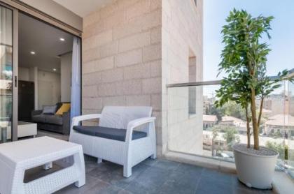 New 2 Bedroom with Terrace - Center of Jerusalem - image 13