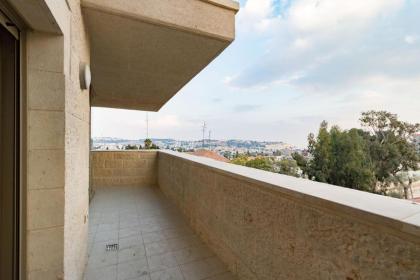 Luxury Two-Bedroom Apartment With Terrace Over Old City View - image 19