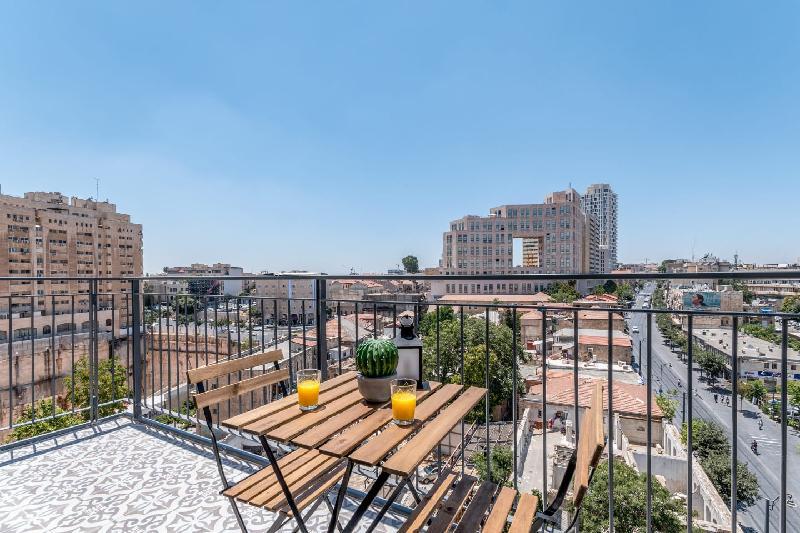 Gorgeous 2BDR in City Center View & Balcony- #53 - image 6