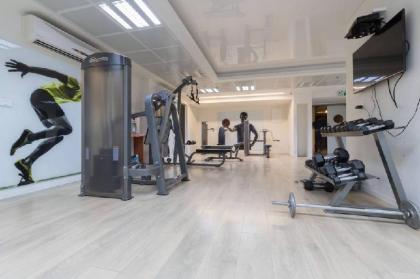 Amazing 2 Bedrooms/Gym/Parking in city center - image 5