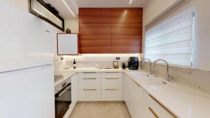 M - Boutique apartment in the heart of Jerusalem - image 8