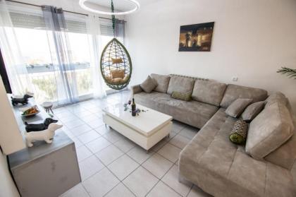 Art Apartment Near Mamila parking/ best Location 1 - image 15