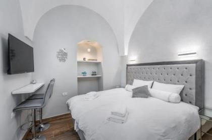 Magical Apartments in front To Mamilla Mall - image 10