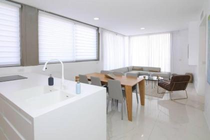 Beautiful 2bdm apt with gorgeous view Jerusalem 