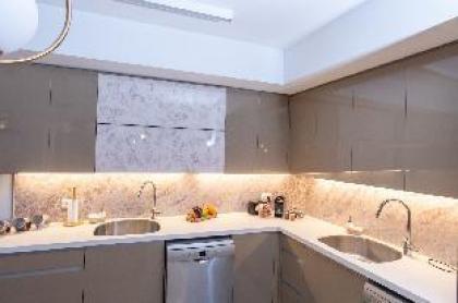 luxury HAUMAJERUS apartments-אירוח יוקרתי בירושלים - image 12