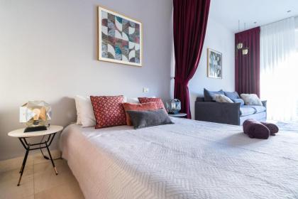 Cosy Studio in Mamilla free parking up to 5 ppl - image 14