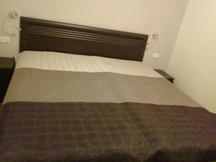 Kosher Furnished 3 bedroom apartment in Katamon - image 20