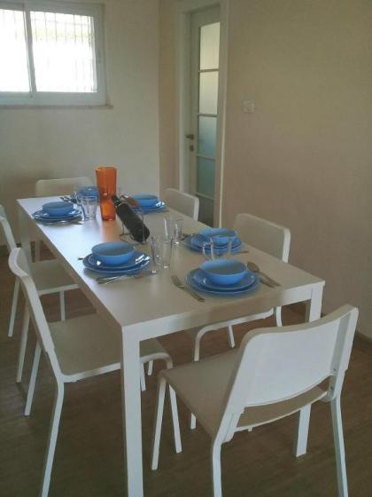 Kosher Furnished 3 bedroom apartment in Katamon - image 4