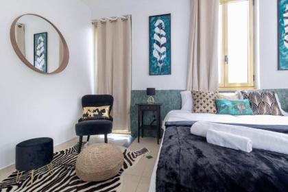 Luxury 2BDR - 2BR Mamilla - image 3