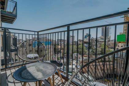 Charming 1BR Agripas Jerusalem By Holiday Rentals - image 11