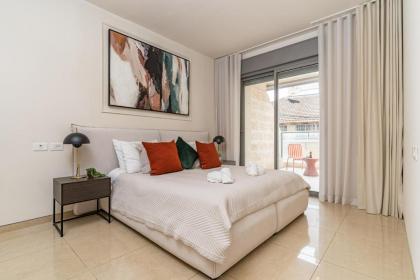 Luxury and Large 2 Bedroom - Rav Kuk Residence - image 20