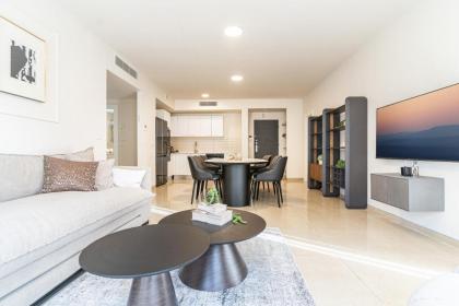 Luxury and Large 2 Bedroom - Rav Kuk Residence - image 8